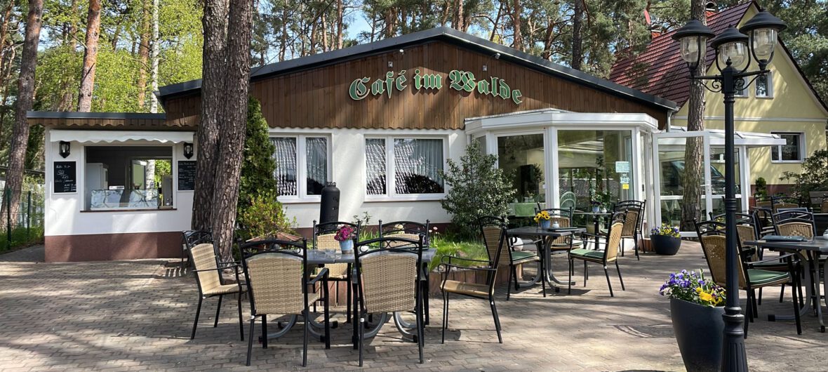 Café im Walde Außenansicht | Cafe im Walde in Neuhof am Wünsdorfer See